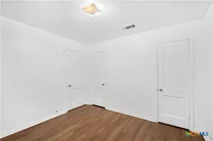 1611 S 33rd St, Temple, TX 76504 - Photo 21