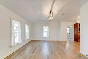 12802 County Line Rd, Rogers, TX 76569 - Photo 5