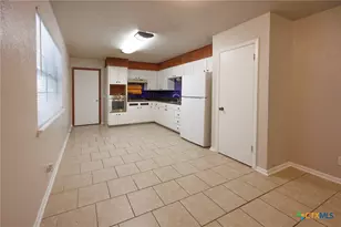 703 W Avenue F, Copperas Cove, TX 76522 - Photo 7