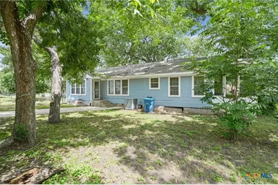 1320 W San Antonio Street, Lockhart, TX 78644 - Photo 9