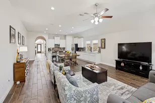 2908 Glen Vw, Seguin, TX 78155 - Photo 9