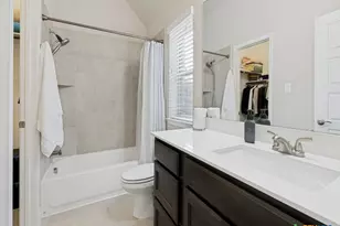 2908 Glen Vw, Seguin, TX 78155 - Photo 15