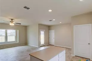 246 Mossycup Dr, San Marcos, TX 78666 - Photo 3