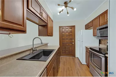 1685 Lakeview Drive, Canyon Lake, TX 78133 - Photo 19