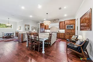 604 Hannahs Run, New Braunfels, TX 78130 - Photo 11