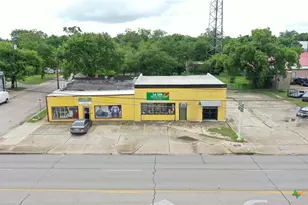 303 & 305 E Rio Grande St, Victoria, TX 77901 - Photo 1