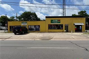 303 & 305 E Rio Grande St, Victoria, TX 77901 - Photo 1