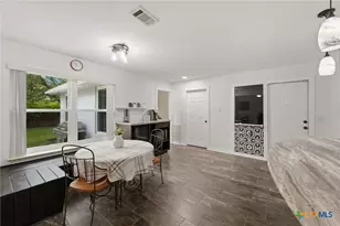 1827 Palace Dr, New Braunfels, TX 78130 - Photo 15