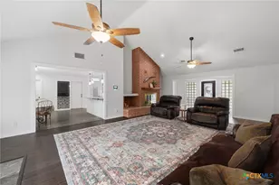 1827 Palace Dr, New Braunfels, TX 78130 - Photo 7
