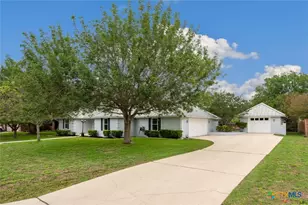 1827 Palace Dr, New Braunfels, TX 78130 - Photo 1