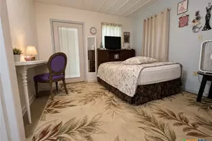 409 N Ave D, Waelder, TX 78959 - Photo 11
