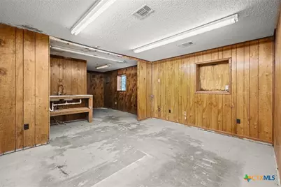 625 N La Grange Street, Flatonia, TX 78941 - Photo 23