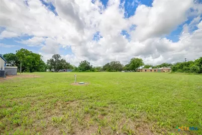 625 N La Grange Street, Flatonia, TX 78941 - Photo 15