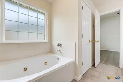 1914 Stonehenge Drive, Harker Heights, TX 76548 - Photo 19