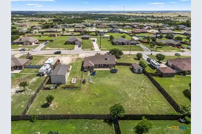777 Thomas Street, Copperas Cove, TX 76522 - Photo 33