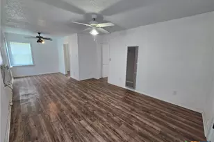 1416 E Avenue C, Temple, TX 76501 - Photo 9
