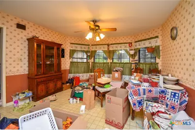 108 Green Way, Victoria, TX 77904 - Photo 9