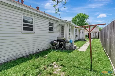 1005 Macarthur Street, Victoria, TX 77901 - Photo 37