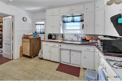 1005 Macarthur Street, Victoria, TX 77901 - Photo 23