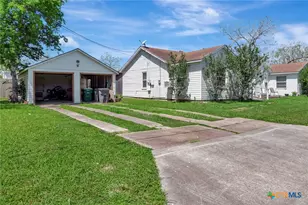 1005 Macarthur St, Victoria, TX 77901 - Photo 7