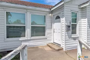 1005 Macarthur St, Victoria, TX 77901 - Photo 5