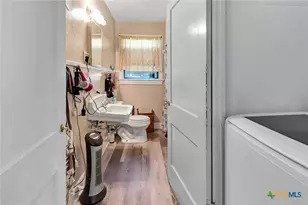1005 Macarthur St, Victoria, TX 77901 - Photo 29