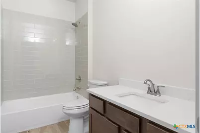 1029 Tabernacle Street, Seguin, TX 78155 - Photo 17