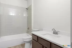 1029 Tabernacle St, Seguin, TX 78155 - Photo 17