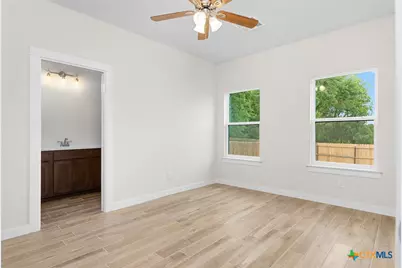 1029 Tabernacle Street, Seguin, TX 78155 - Photo 3