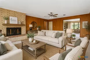874 Oak Ln, New Braunfels, TX 78130 - Photo 7