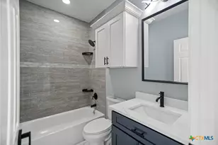 502 Trent St, Victoria, TX 77905 - Photo 17