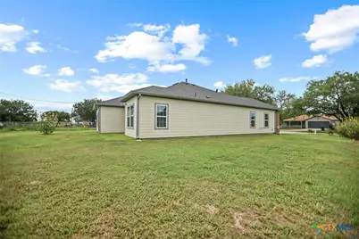 502 Trent Street, Victoria, TX 77905 - Photo 5