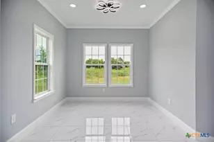 502 Trent St, Victoria, TX 77905 - Photo 15