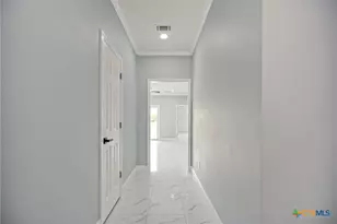 502 Trent St, Victoria, TX 77905 - Photo 9
