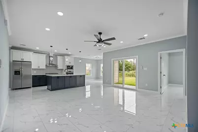 502 Trent Street, Victoria, TX 77905 - Photo 9