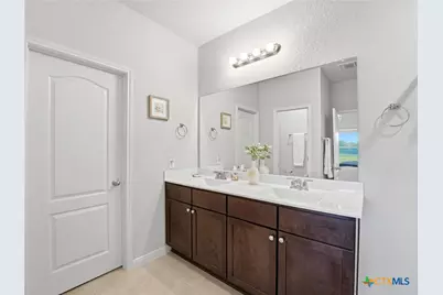 953 Willowbrook Avenue, New Braunfels, TX 78130 - Photo 19