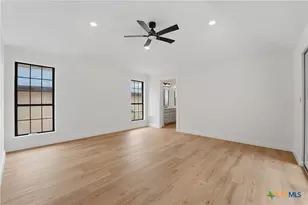 5910 Crescent Falls, Windcrest, TX 78239 - Photo 25