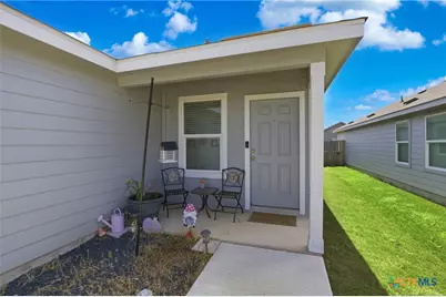 9220 James Bowie, Seguin, TX 78155 - Photo 5