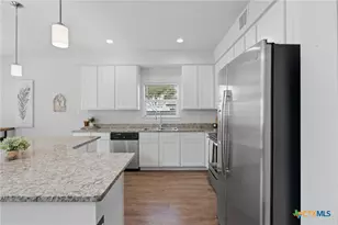 242 Topaz, New Braunfels, TX 78130 - Photo 9