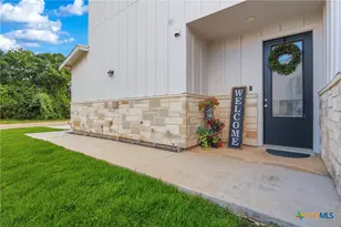 242 Topaz, New Braunfels, TX 78130 - Photo 5