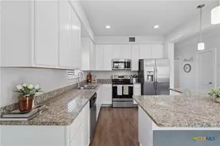 242 Topaz, New Braunfels, TX 78130 - Photo 9