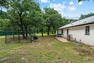 443 Co Rd 316, Jonesboro, TX 76538 - Photo 35