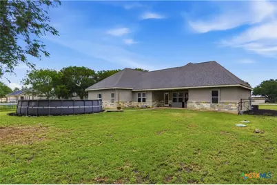 140 Oak Springs Drive, Seguin, TX 78155 - Photo 29