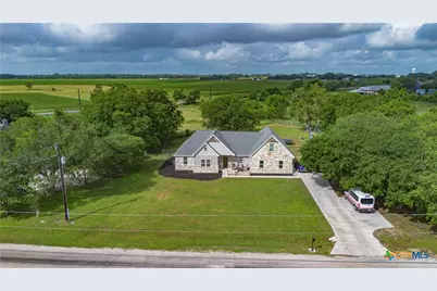 140 Oak Springs Drive, Seguin, TX 78155 - Photo 5