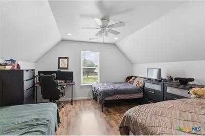 140 Oak Springs Drive, Seguin, TX 78155 - Photo 27