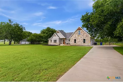 140 Oak Springs Drive, Seguin, TX 78155 - Photo 3