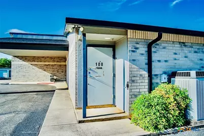 515 N King Street #108, Seguin, TX 78155 - Photo 3