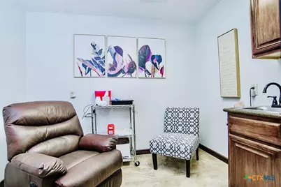515 N King Street #108, Seguin, TX 78155 - Photo 13