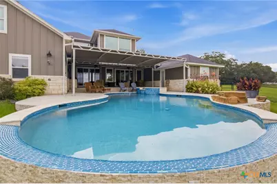 944 West Lake Trail, Victoria, TX 77905 - Photo 3