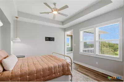 944 West Lake Trail, Victoria, TX 77905 - Photo 23